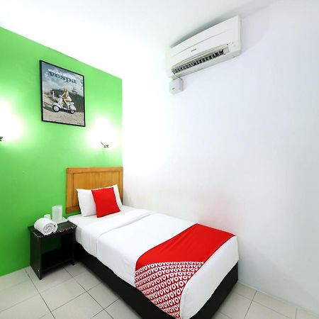Super Oyo 502 Midah Inn Puchong Esterno foto