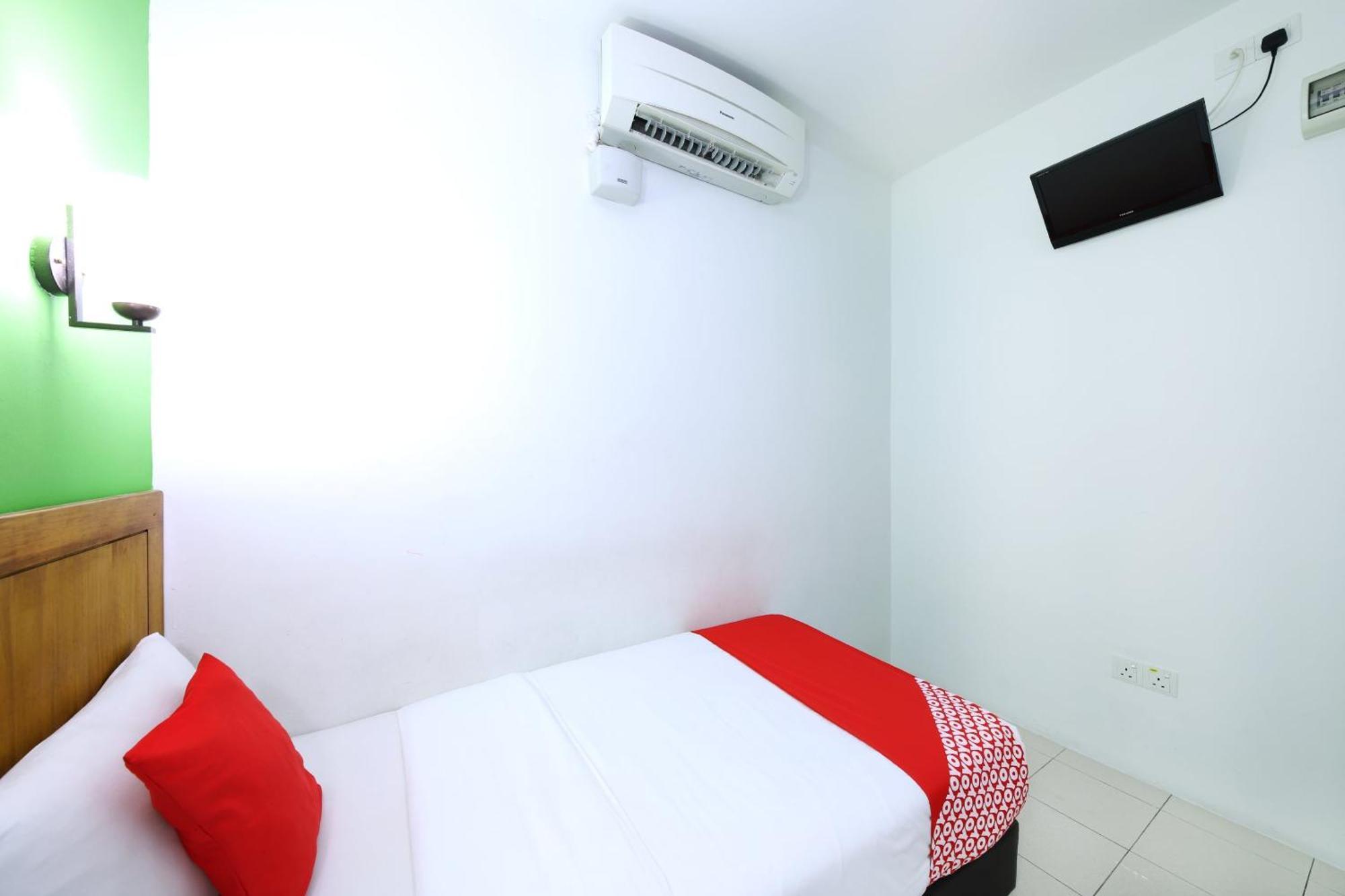 Super Oyo 502 Midah Inn Puchong Esterno foto