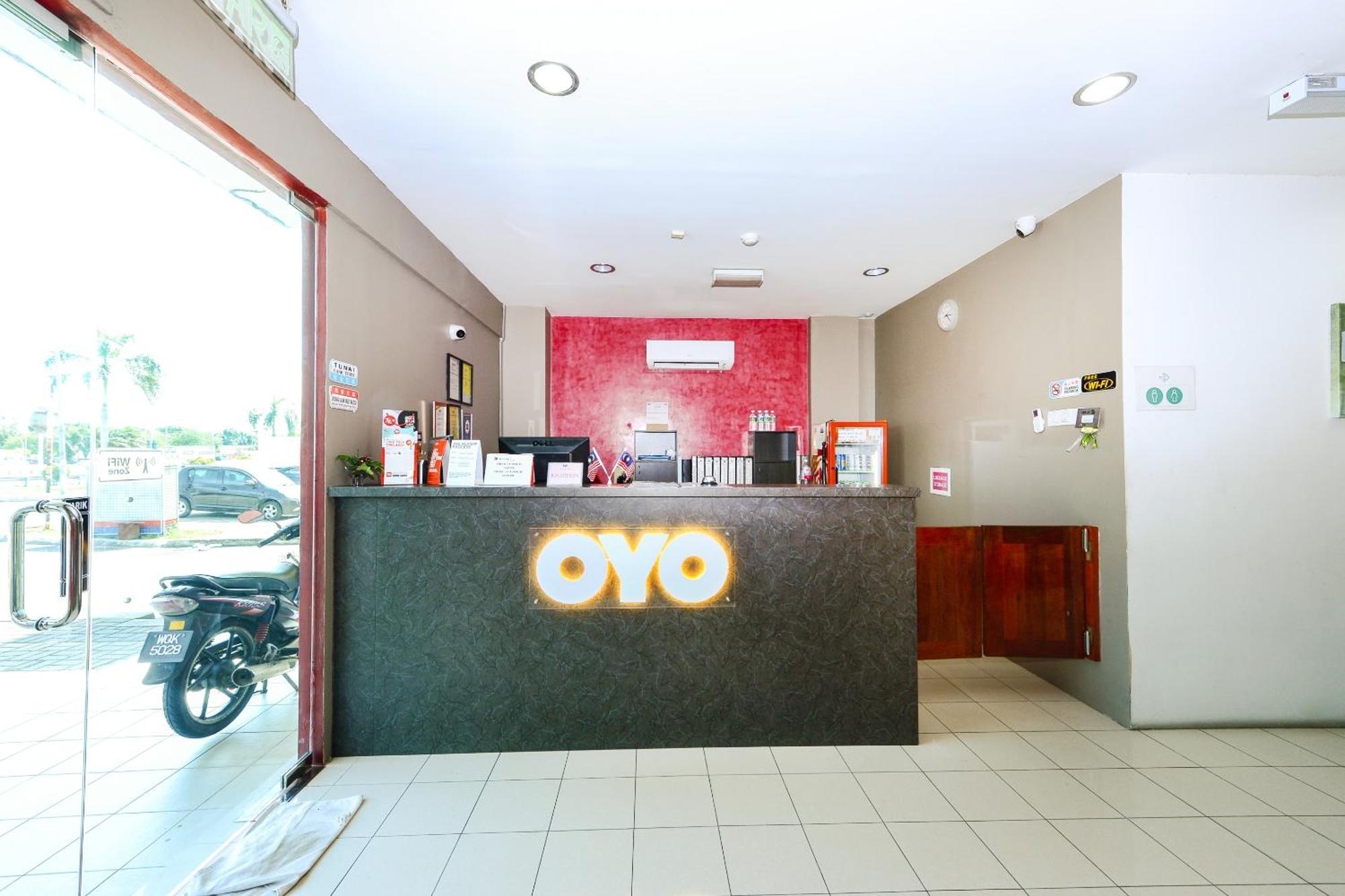 Super Oyo 502 Midah Inn Puchong Esterno foto